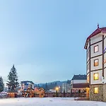 Отель Nikoletta 3*