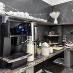 Отель Nikoletta 3*