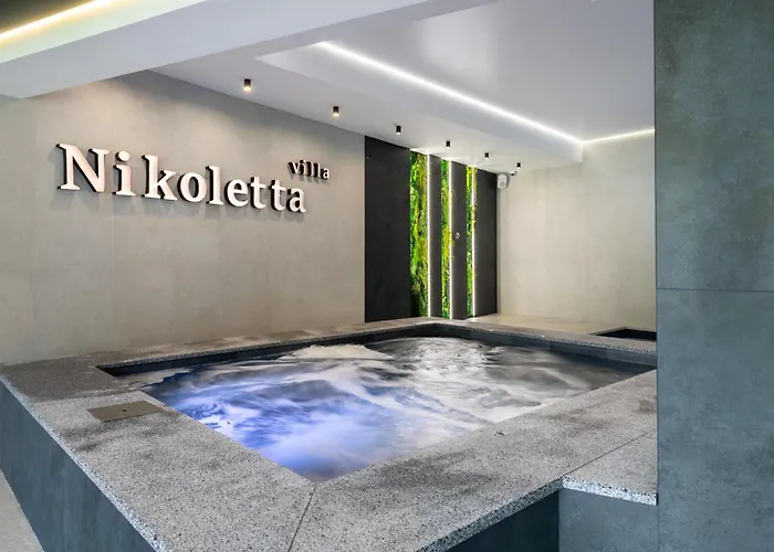 Nikoletta Otel 3*
