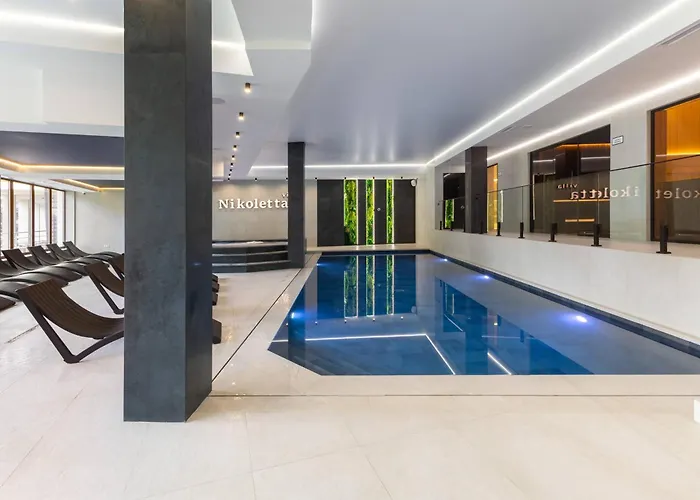 Hotel Nikoletta 3*